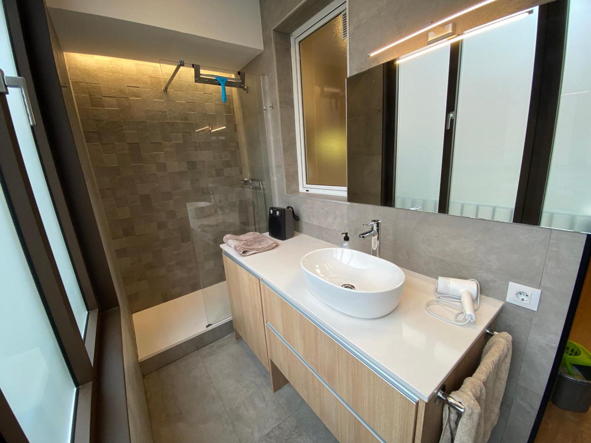 Spatious Luxe Apartment Paseo De Gracia Diagonal Barcelona Exterior photo